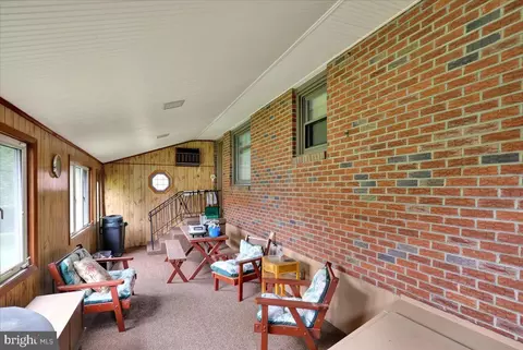 Exterior - 1242 Commonwealth Blvd, Reading, PA 19607 photo 6 of 8