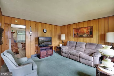 Living - 1242 Commonwealth Blvd, Reading, PA 19607 photo 1 of 3