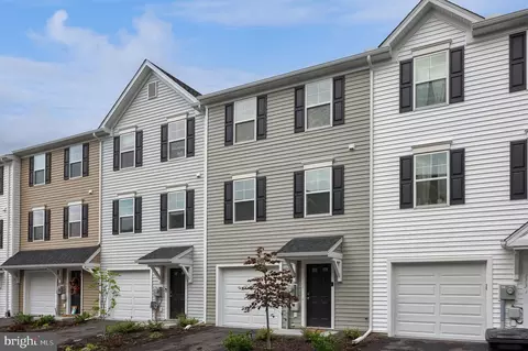 111 Kuechler Ct, Reading, PA 19606