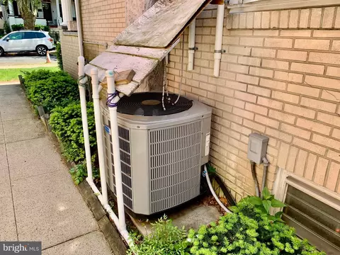 Exterior - 1436 Birch St, Reading, PA 19604 photo 7 of 8