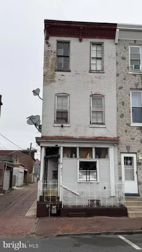 911 Walnut, Reading, PA 19601