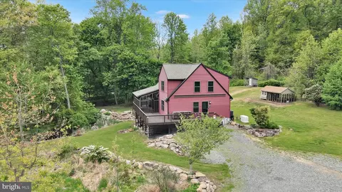 126 Crow Hill Rd, Barto, PA 19504