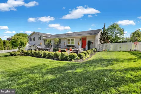 Exterior - 45 Mast Rd, Oley, PA 19547 photo 7 of 8