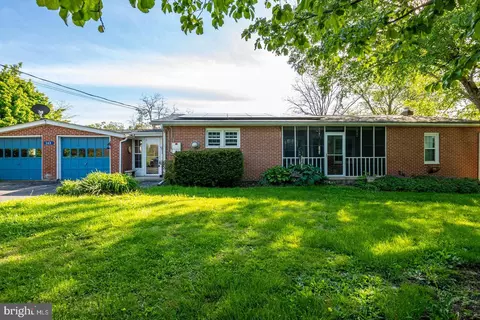 240 Oley Line Rd, Douglassville, PA 19518
