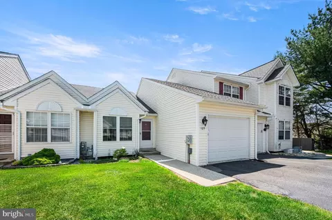 125 N 4th St, Bally, PA 19503