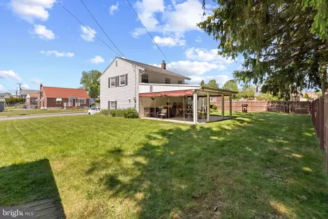 Exterior - 334 Ernst Rd, Reading, PA 19601 photo 4 of 4