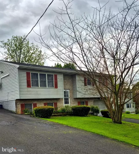 1408 Beaumont Ave, Temple, PA 19560