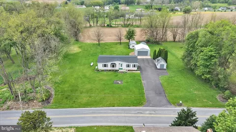 1076 Stouchsburg Rd, Richland, PA 17087