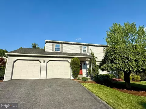 805 Bare Path Rd, Reading, PA 19608