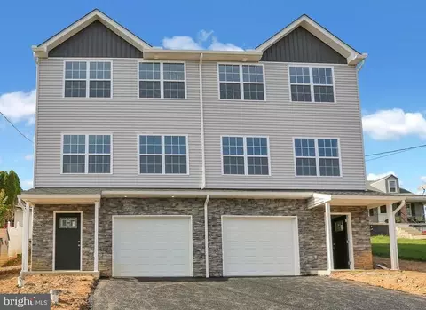48 Rosalies Way, Temple, PA 19560