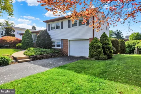 Exterior - 74 Oberlin Ave, Reading, PA 19608 photo 4 of 9