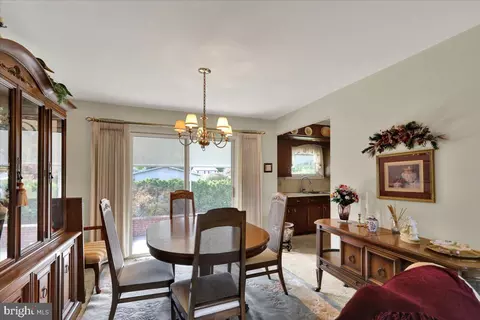 Dining - 74 Oberlin Ave, Reading, PA 19608 photo 1 of 3