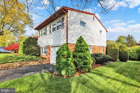 Exterior - 74 Oberlin Ave, Reading, PA 19608 photo 5 of 9