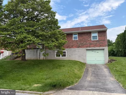 2312 Mckinley Ave, Reading, PA 19609