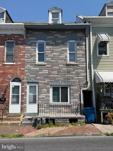 947 Cotton St, Reading, PA 19602