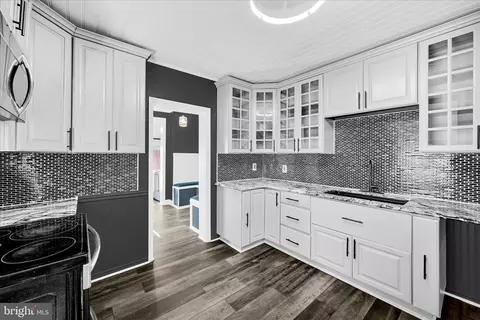 Kitchen - 744 Pear St, Reading, PA 19601 photo 2 of 2