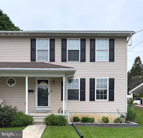 126 S Front St, Womelsdorf, PA 19567