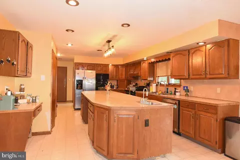 Kitchen - 10 Shade Rd, Oley, PA 19547 photo 2 of 4