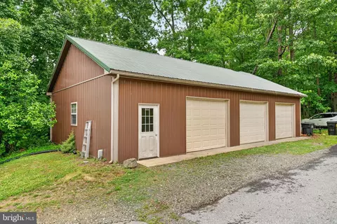 Exterior - 10 Shade Rd, Oley, PA 19547 photo 5 of 5