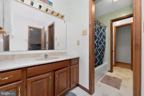Entry Way - 10 Shade Rd, Oley, PA 19547 photo 5 of 5