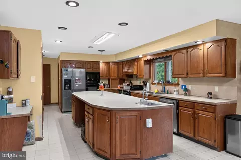 Kitchen - 10 Shade Rd, Oley, PA 19547 photo 1 of 3