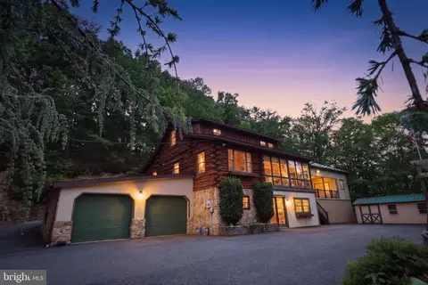 108 Mountain Ave, Hamburg, PA 19526