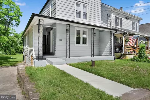 326 Vinemont Rd, Reinholds, PA 17569