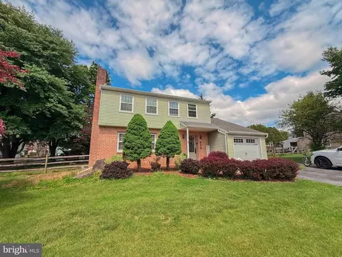 416 N Walnut St, Wernersville, PA 19565