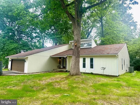 40 Cedarwood Rd, Reading, PA 19610