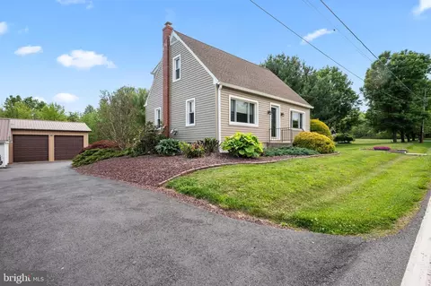50 Clay Valley Rd, Fleetwood, PA 19522