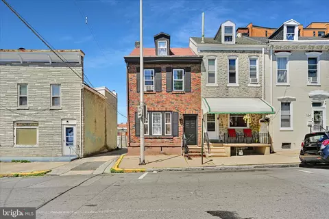 138 S 11th St, Reading, PA 19602