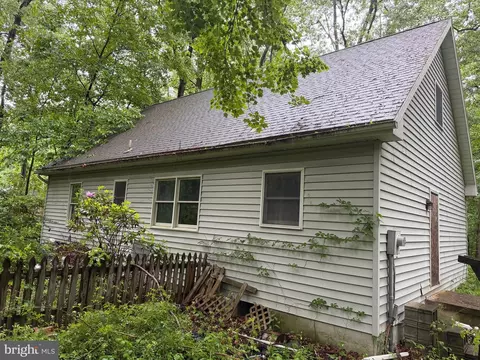 355 Club Rd, Bethel, PA 19507