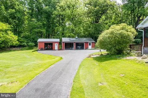 Exterior - 121 Bran Rd, Sinking Spring, PA 19608 photo 2 of 11