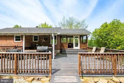 Exterior - 121 Bran Rd, Sinking Spring, PA 19608 photo 6 of 11