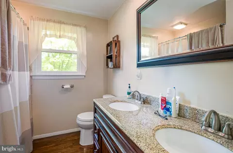 Bath - 121 Bran Rd, Sinking Spring, PA 19608 photo 1 of 1