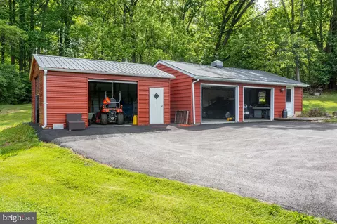Exterior - 121 Bran Rd, Sinking Spring, PA 19608 photo 11 of 11