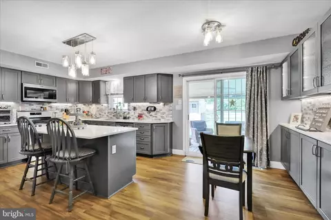 Kitchen - 405 S Sandy Ln, Reading, PA 19608 photo 3 of 5