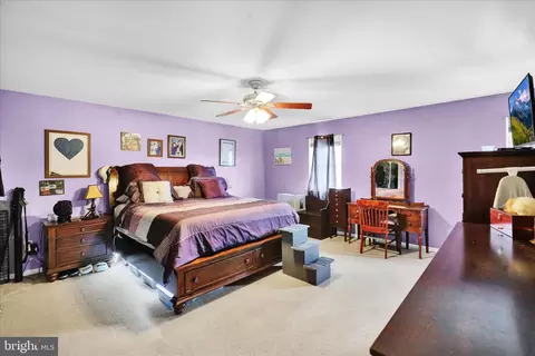 Bedroom - 405 S Sandy Ln, Reading, PA 19608 photo 1 of 4