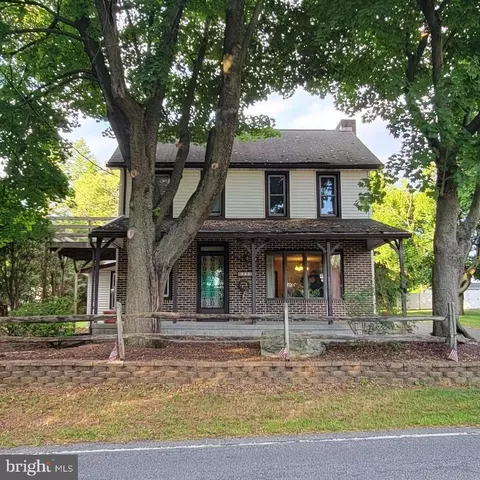 1539 Fairview Dr, Leesport, PA 19533