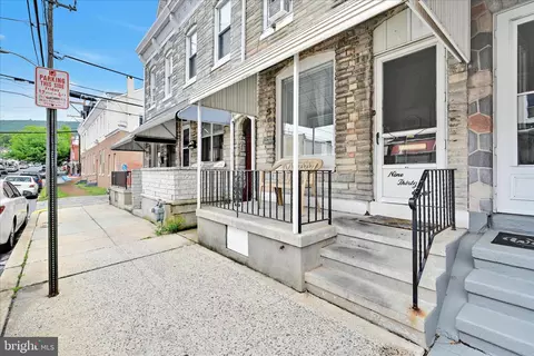 938 Pike, Reading, PA 19604