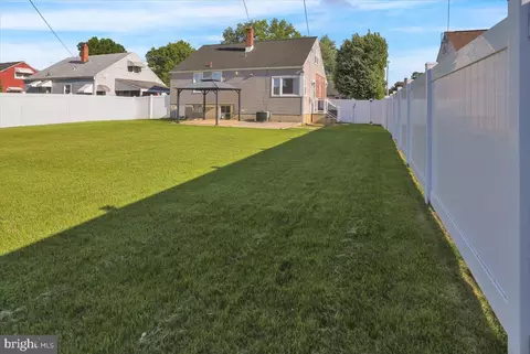 Exterior - 513 Harding Ave, Reading, PA 19607 photo 3 of 3