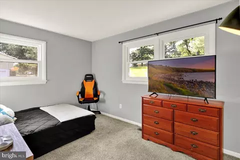 Bedroom - 325 Faust Rd, Reading, PA 19608 photo 3 of 5
