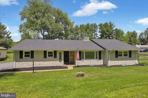 Exterior - 325 Faust Rd, Reading, PA 19608 photo 2 of 8