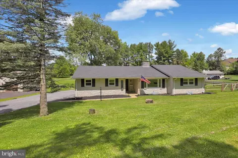 Exterior - 325 Faust Rd, Reading, PA 19608 photo 3 of 8