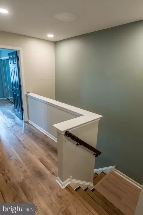 Entry Way - 111 Canberra Ct, Reading, PA 19608 photo 4 of 6