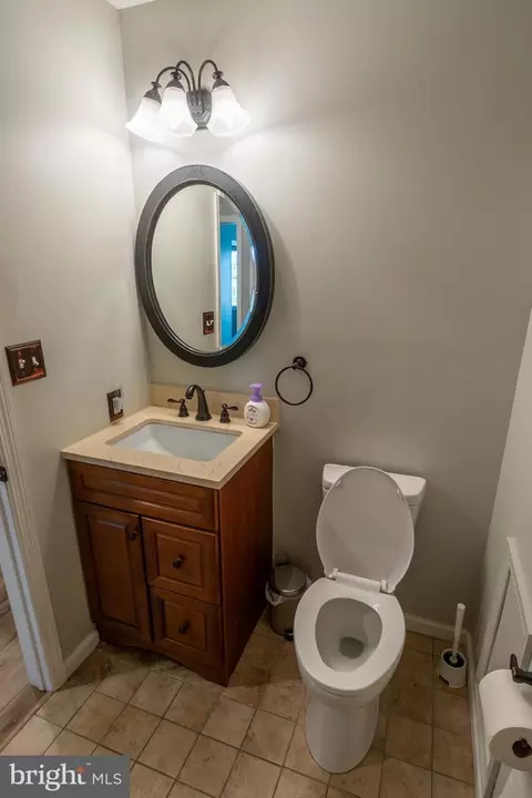 Bath - 111 Canberra Ct, Reading, PA 19608 photo 3 of 3
