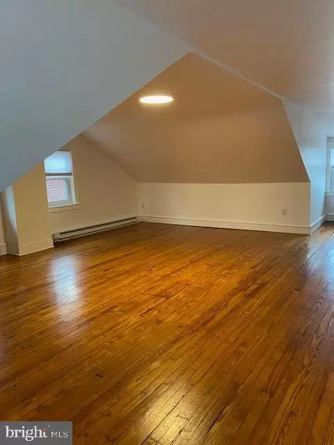 112 N Miller St, Reading, PA 19607 photo 8