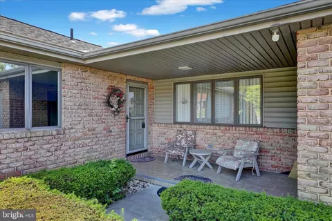 Exterior - 1620 Commonwealth Blvd, Reading, PA 19607 photo 4 of 10