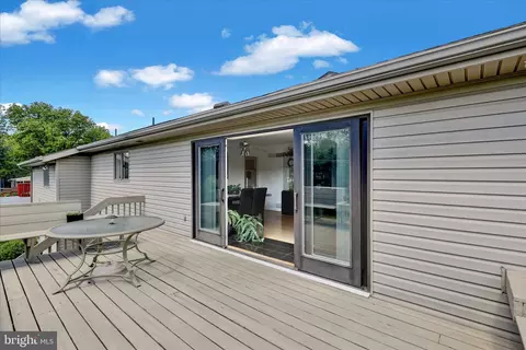 Exterior - 1620 Commonwealth Blvd, Reading, PA 19607 photo 8 of 10