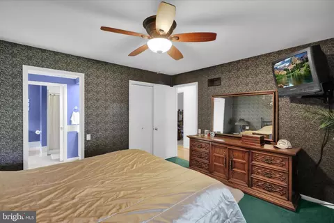 Bedroom - 1620 Commonwealth Blvd, Reading, PA 19607 photo 3 of 5